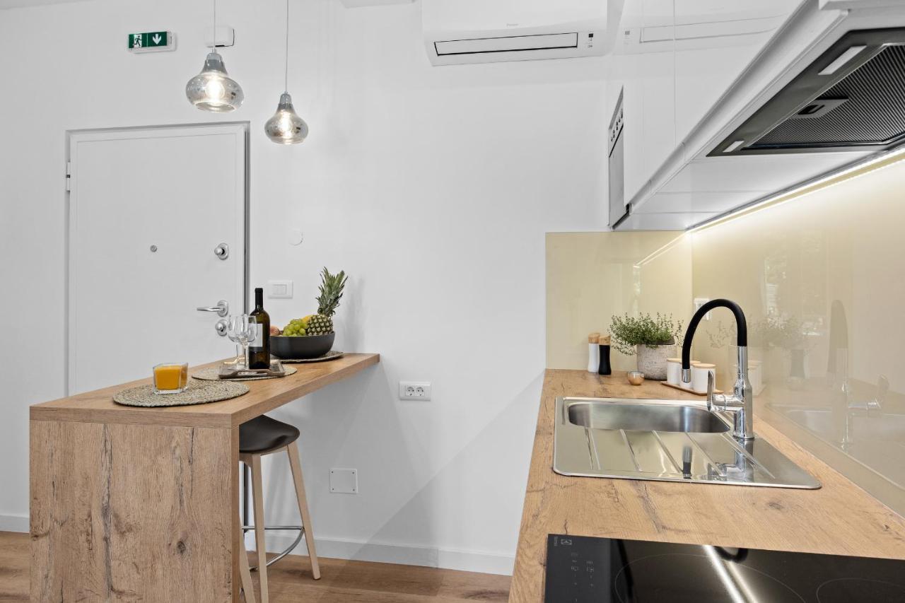 Giardini M Studio Apartments พูลา ภายนอก รูปภาพ