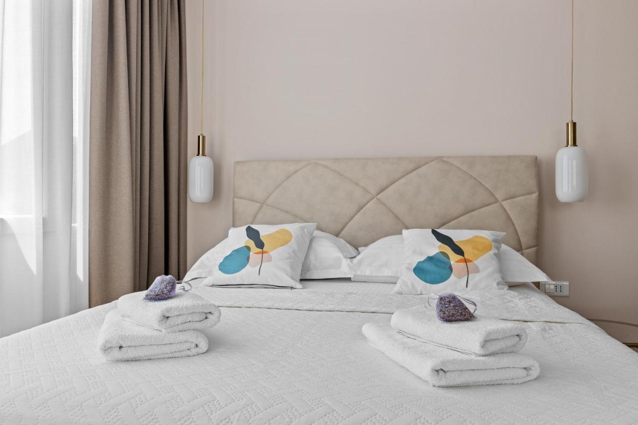 Giardini M Studio Apartments พูลา ภายนอก รูปภาพ