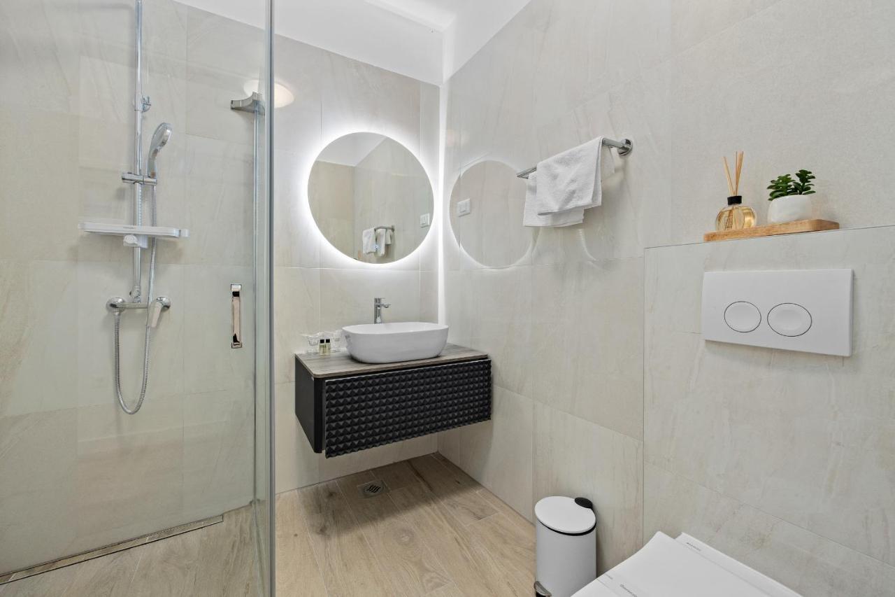Giardini M Studio Apartments พูลา ภายนอก รูปภาพ