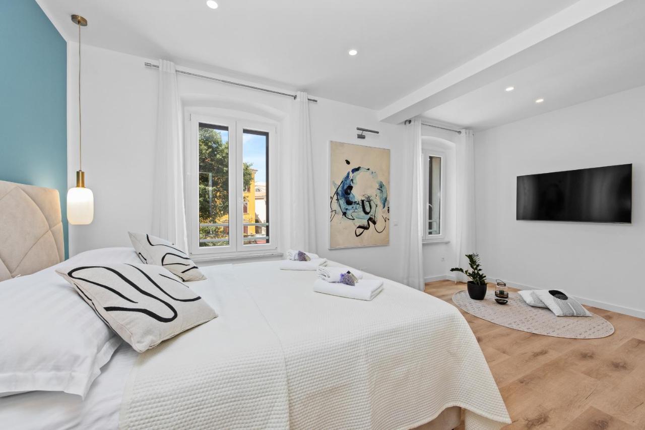 Giardini M Studio Apartments พูลา ภายนอก รูปภาพ